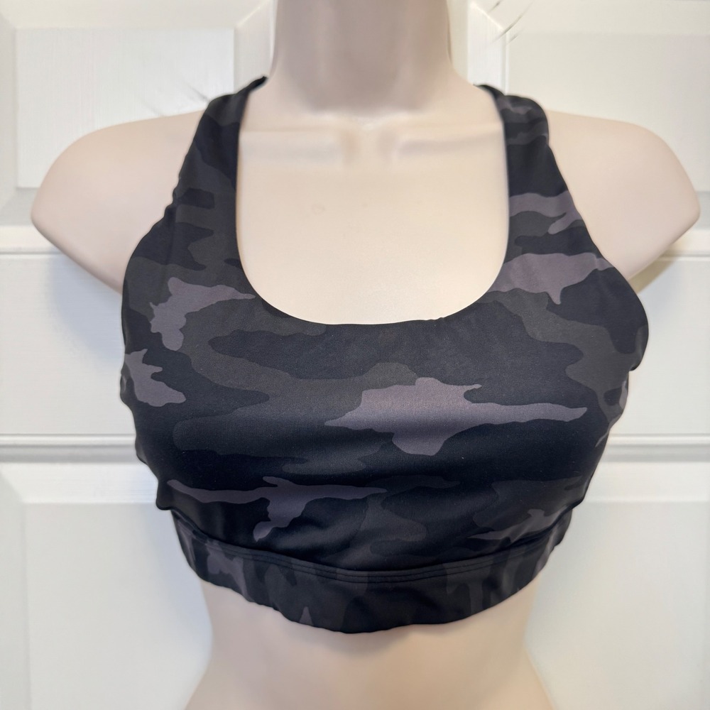 Athleta Sports Bra M Grey Camo Racerback Mesh Activewear Gorpcore Gym Yoga Sport
